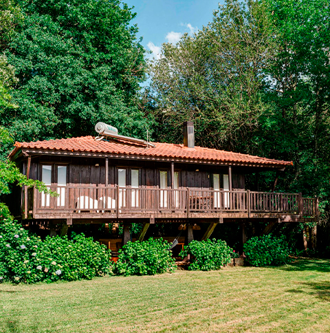 Tree House – PetFriendly T2 Accommodation with Pool in Arcos de Valdevez, Gerês – Portugal Tree House – PetFriendly T2 Accommodation with Pool in Arcos de Valdevez, Gerês (Portugal)